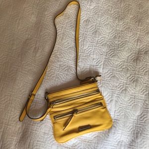 nine west yellow purse